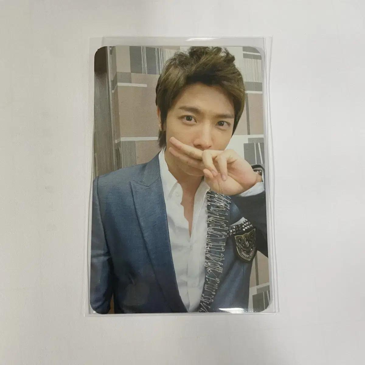 

Superjunior Донхэ Мистер. Простая фотокарточка