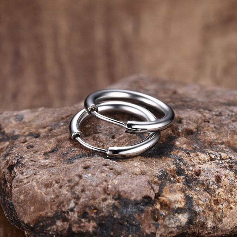 Vnox Simple Classic Hoop Earrings for Women Men Glossy Stainless Steel Small Huggie Earrings Unisex Casual Jewelry