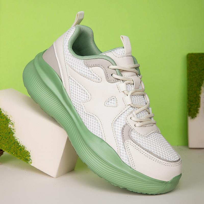 Thick-soled dad shoes women's leather spring, autumn and winter new breathable casual transportation mobile shoes versatile travel shoes