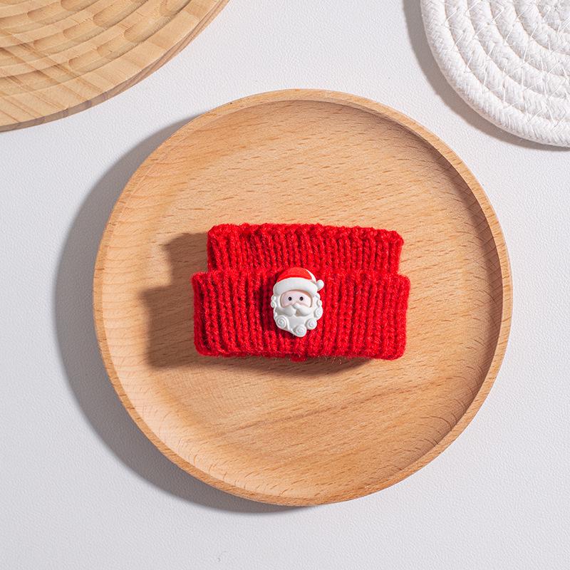 Labubu Christmas Sweater & Accessories Set for All Generations Keychain
