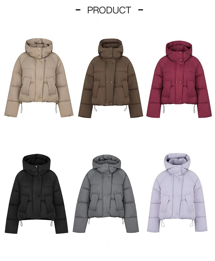 Dámská krátká teplá bunda s kapucí a velkou kapsou