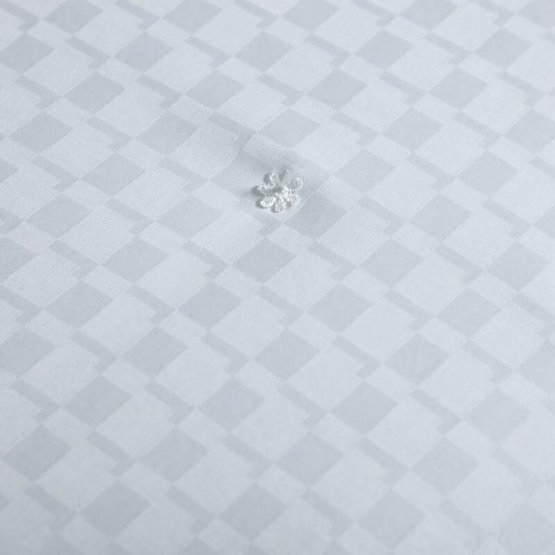 Jeliya Luxury Tussah Silk Quilt