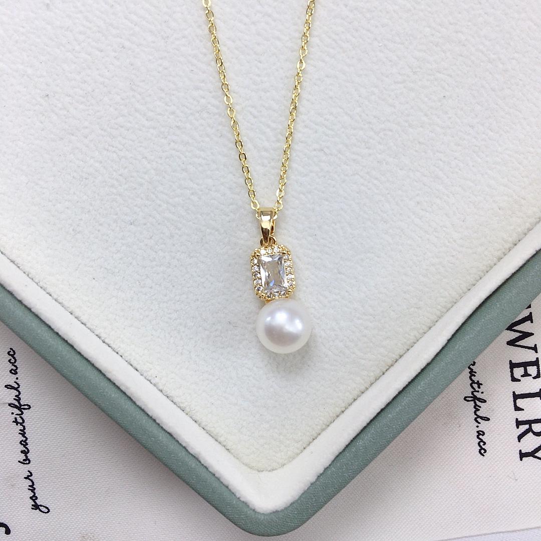 Stylish Square Zircon & Freshwater Pearl Pendant Necklace