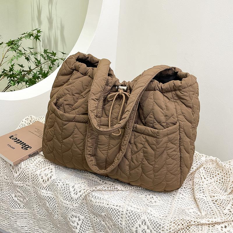 New Versatile Shoulder Bag Women's Large Capacity Casual Commuter Tote Bag