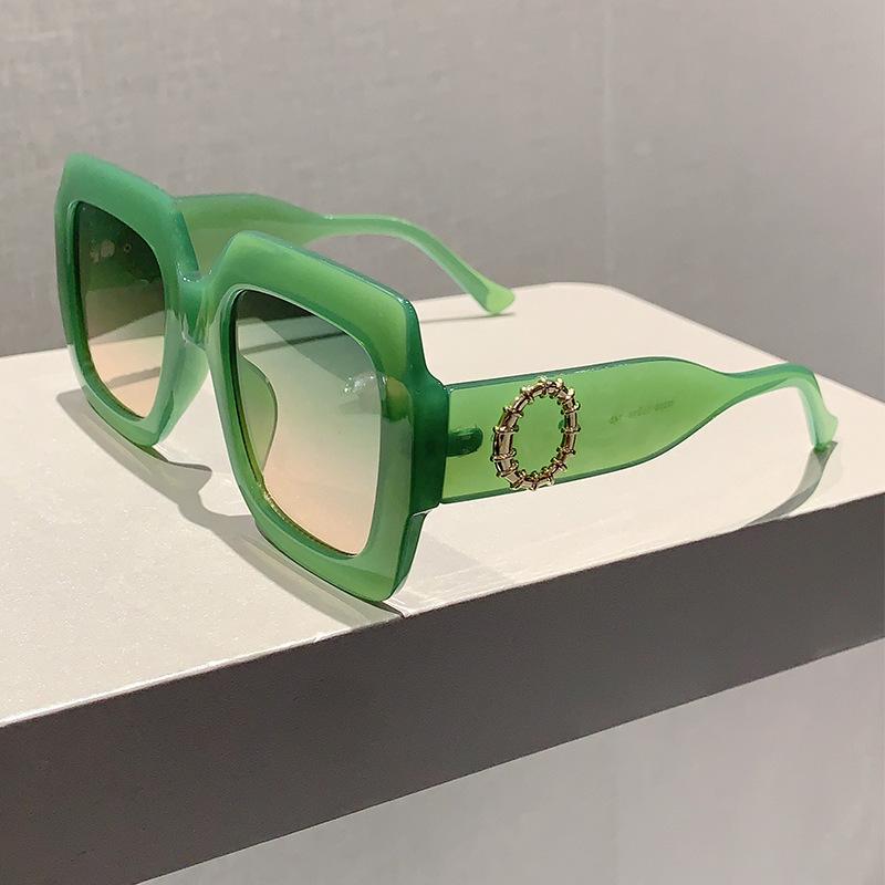 Elegant Green Oversized Sunglasses Women Trendy Big Frame Square Gradient Eyewear Luxury Designer Sun Glasses
