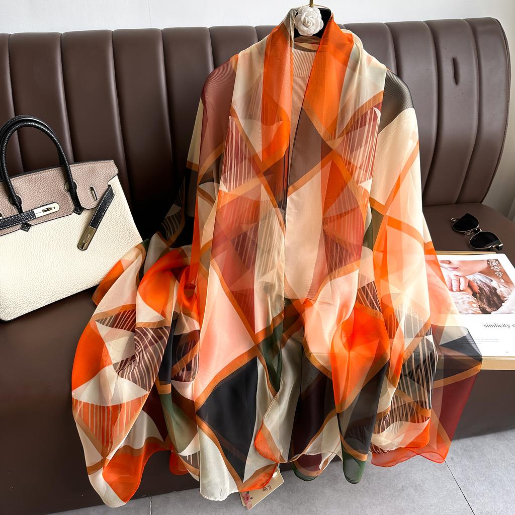 Jedwabne Szale Plażowe Kobiety Hidżab Szalik Miękki Szal Chusty Damskie Szaliki Foulard Plażowa Ochrona Przeciwsłoneczna Damska Duża Bandana Echarpe