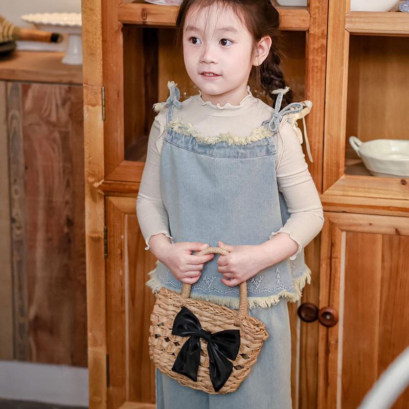 Fashionable Cute Bow Kids Handbag Stylish Woven Design Breathable Material For Boys And Girls