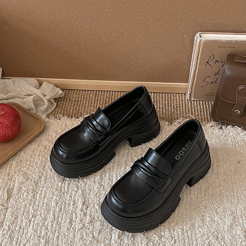 

Модная универсальная ретро-юбка, туфли на платформе, маленькие кожаные туфли, женские 2025, новая весна и осень, увеличивающие рост, лоферы во французском сказочном стиле 40 матовый черный