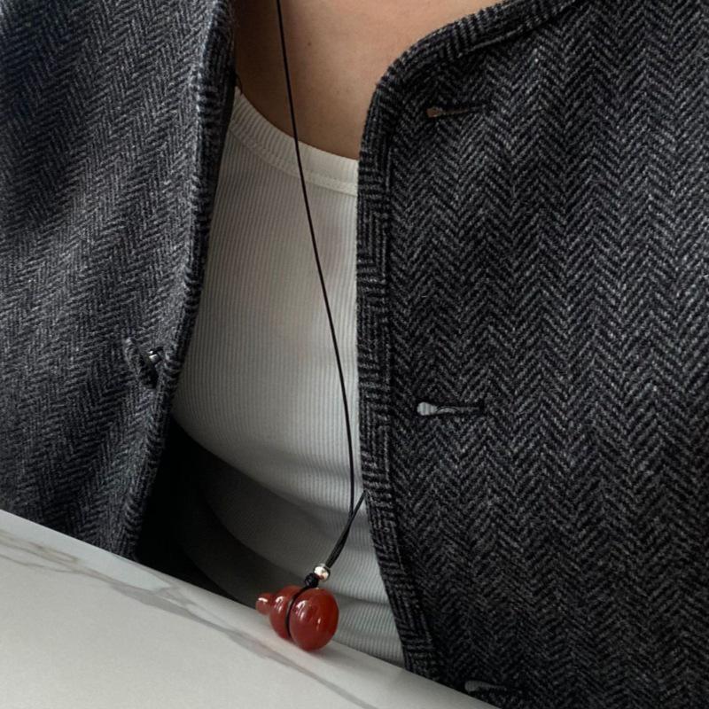 Natural Stone Gourd Pendant Sweater Necklace - Simple Design for Women