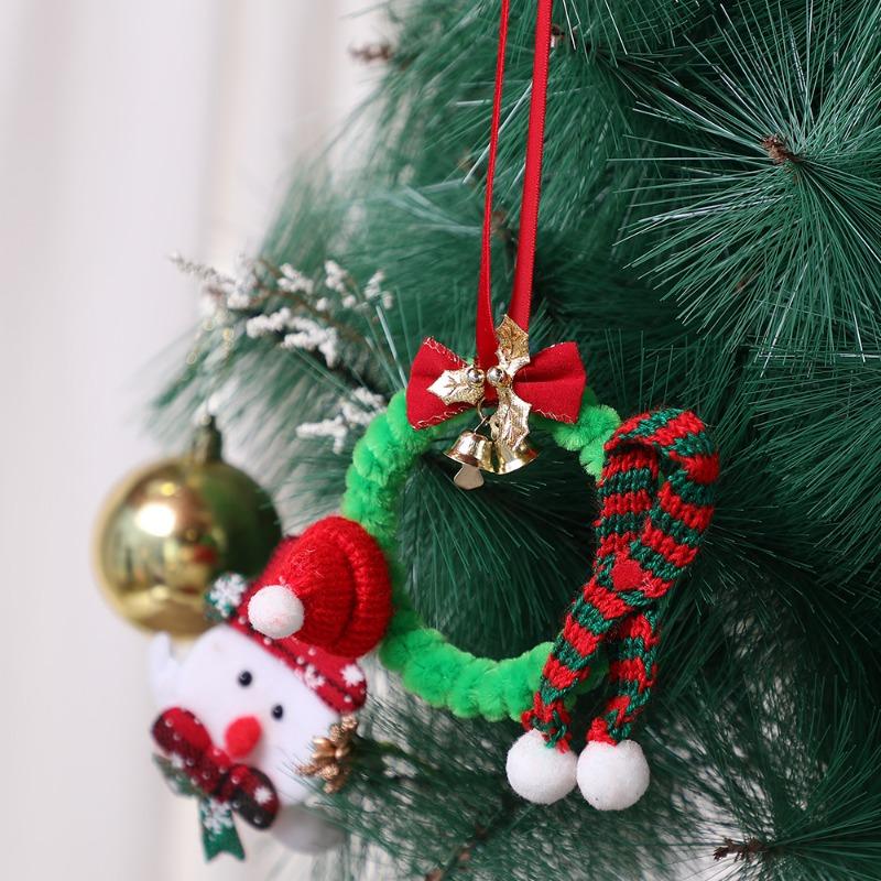 Christmas Decorations: Mini Green Circular Wall Hangers Door Hangers Bows Bells Plush Hanging Rings Small Flower Rings