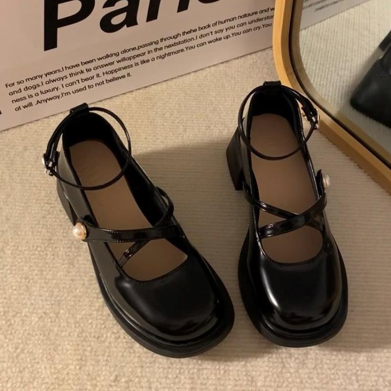 Fashion Patent Leather Ankle Strap Lolita Shoes Women Thick Heels Platform Mary Janes Woman Sweet Lovely High Heeled Pumps 2025 Loafers