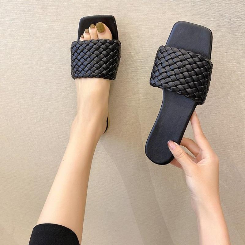 Women's Slippers 2025 Summer Selling Sexy Braided Red Square Toe Flat Flip-Flops Fashion Beach Mules Casual Indoor Home Slippers