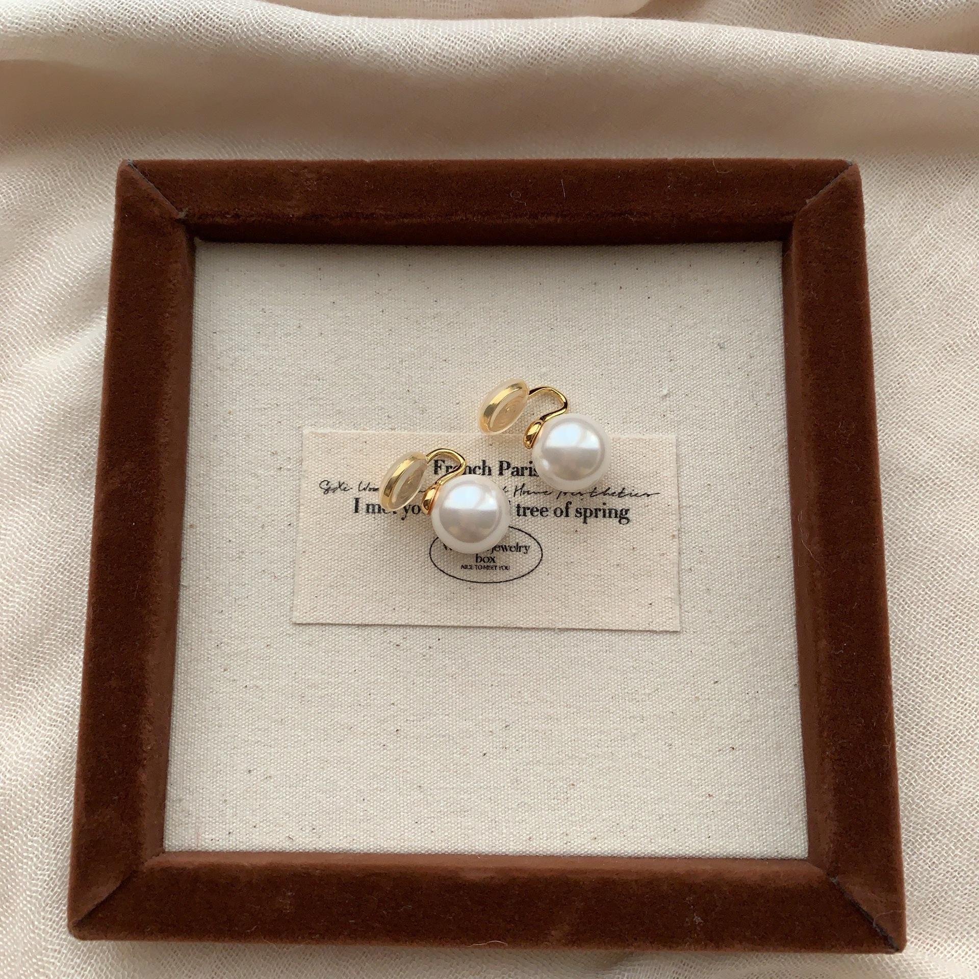 

Simple And Exquisite, Pearl Earrings, Earhooks, Elegant, Light Luxury, Atmosphere, Soft And Elegant, Niche Fashion, Versatile Women S Earrings