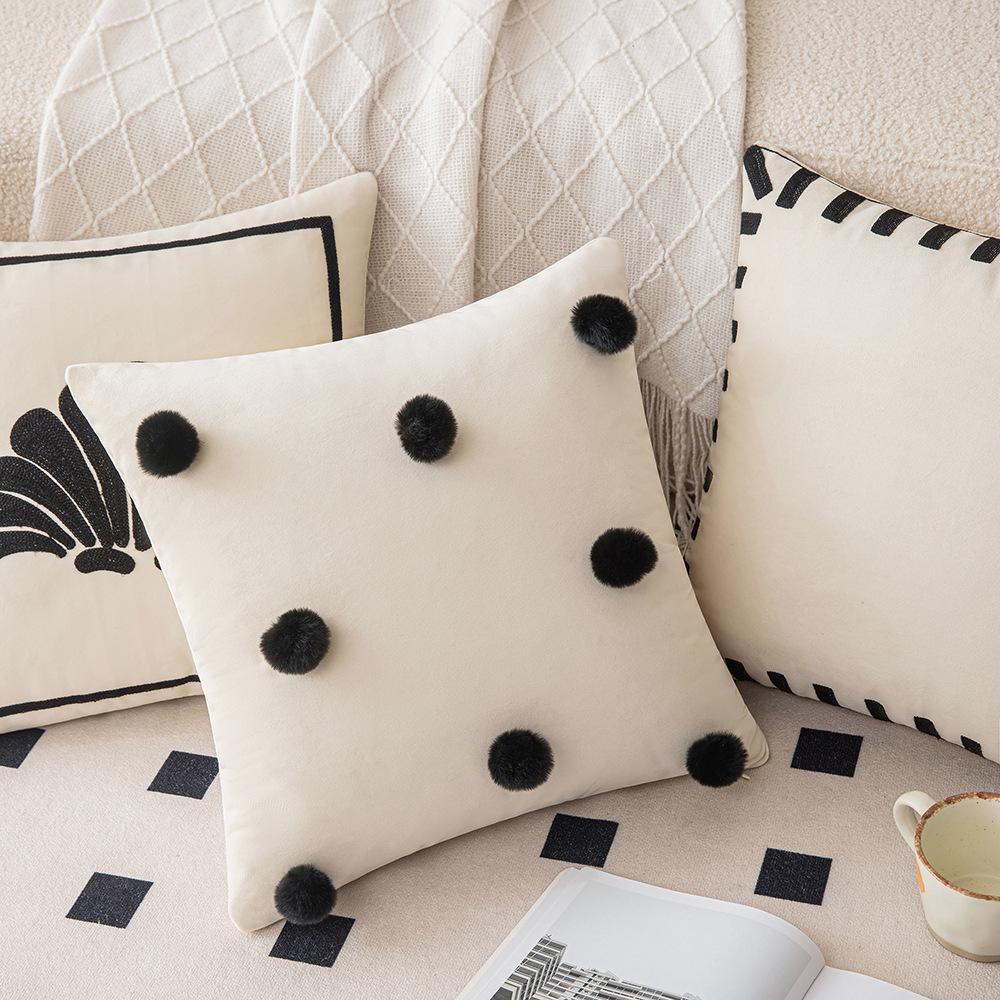 Ins Style Simple Pillowcase Black and White Velvet Cushion Polka Dot Pillowcase Bed and Breakfast Sofa Decoration Atmosphere Pillow