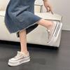 Scarpe da ginnastica con plateau da donna nuove a taglio basso in pelle suola morbida piccolo rialzo casual sportive board shoes