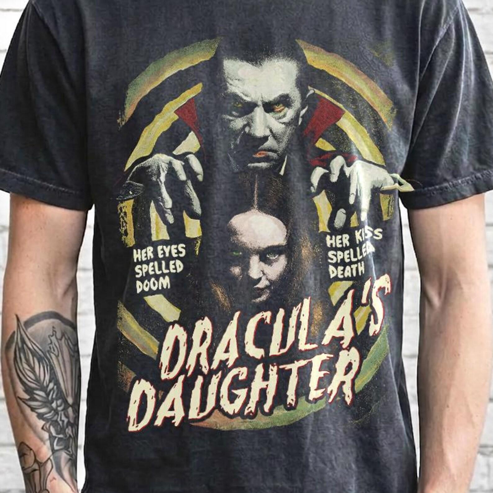 Vintage Vampire Tee | Classic Dracula Horror Fan Gift | Goth Cinema Apparel M