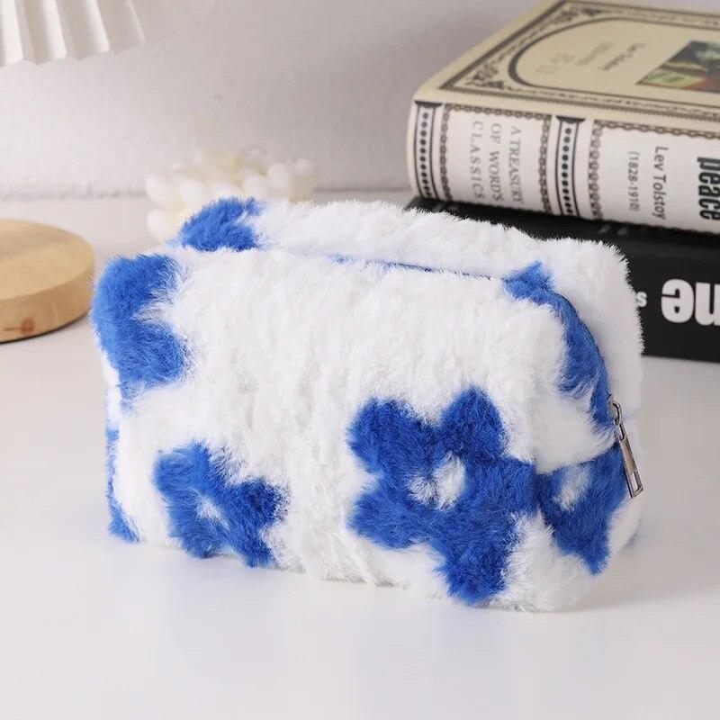 

Новая мягкая плюшевая красочная косметичка на молнии с цветами, портативная косметичка большой емкости, сумка для туалетных принадлежностей, дорожная сумка-органайзер для макияжа