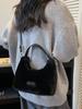 Small 2025 Versatile Bucket Plush Bag Furry Handheld Crossbody For Women Perfect For Autumn And Winter