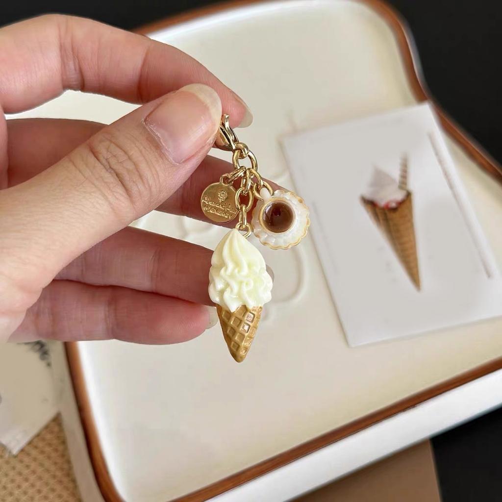 Fashionable Ice Cream Keychain with Buckle Practical and Eye Catching Accessory for Students and Trendsetters Use