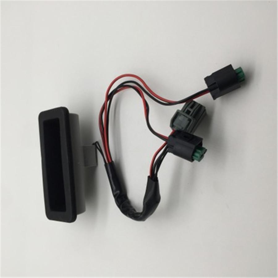 Rear Tailgate Door Release Handle Switch LR015457 for Land Rover Discovery 3 & 4