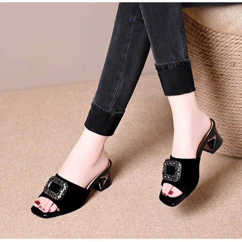 High-heeled slippers women's summer wear 2025 non-slip soft-soled one-word slippers square head thick-heeled sandals medium-heeled open-toed sandals