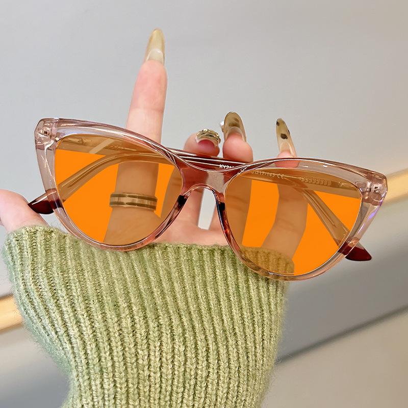 Retro Cat Eye Night Vision Anti Blue Light Sunglasses for Women Looking At Mobile Phones and Computers Damaging Gaming Goggles