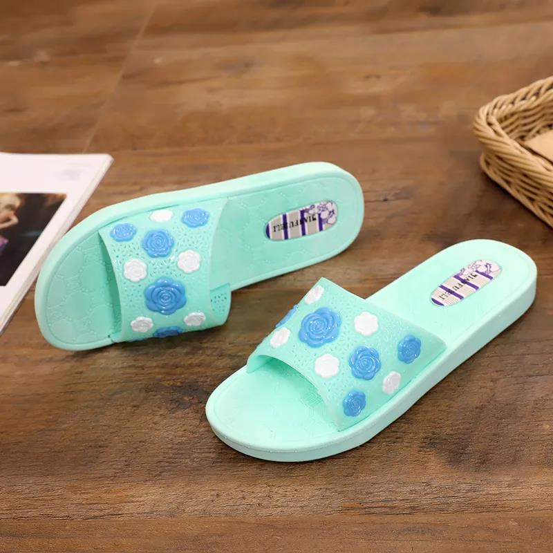 Домашні тапочки для ванної кімнати Нековзкі сандалі на товстій підошві з м’якою підошвою Літні сандалі для дому та на вулиці Жіноче взуття на м’якій підошві