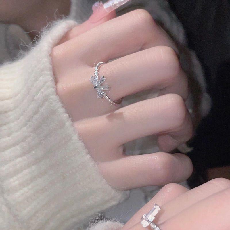 Stylish Zircon Bow Ring: Fashionable Index Finger Jewelry