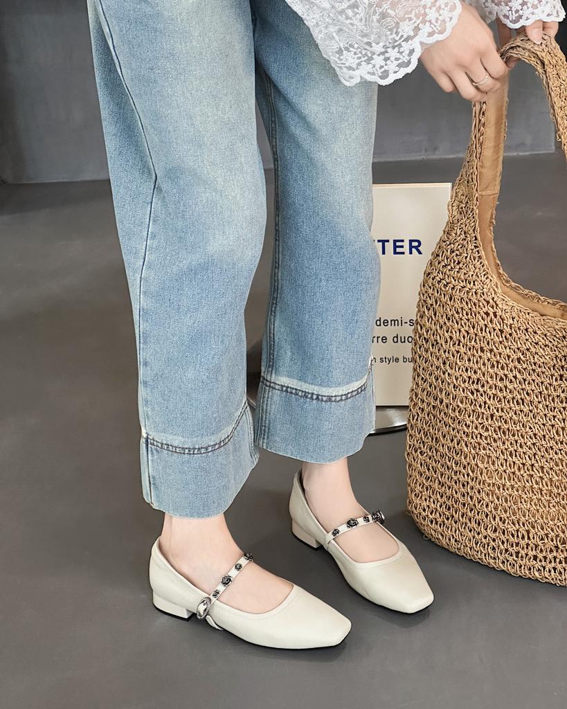 2025 new summer soft leather square head Mary Jane shoes fairy style gentle and versatile one-word buckle shallow mouth single shoes