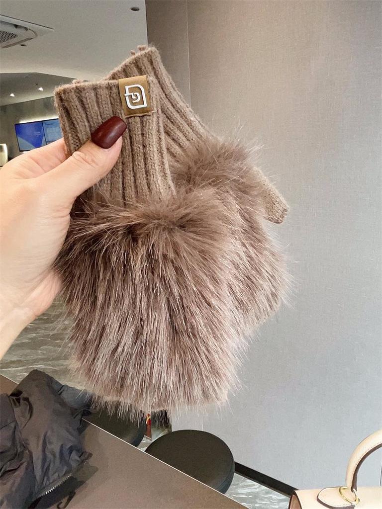 Leopard Print Plush Half-Finger Suede Gloves - Warm, Cute Winter Style for Students