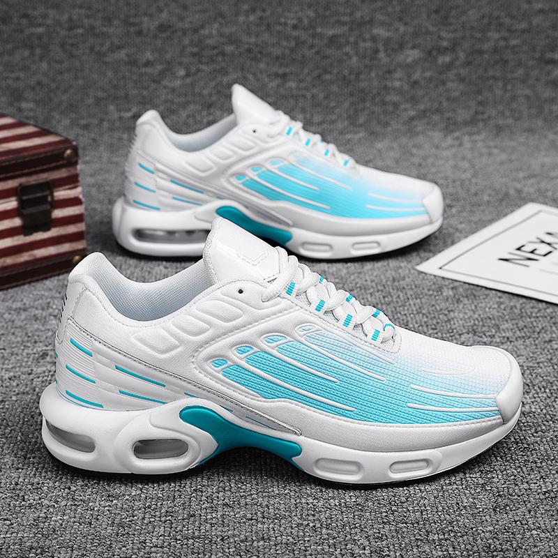 New Autumn Oversized Couple Style Air Cushioned Running Shoes for Men Casual and Trendy Sports Shoes Breathable Walking Shoes