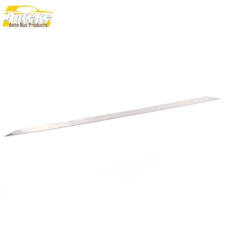 

Накладка заднего бампера CS55PLUS: Декоративная полоса для защиты от царапин и столкновений