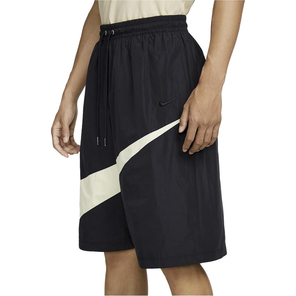 Nike Swoosh Großer Logo-Print Straight-Leg Shorts Herren Unterteile Schwarz FB7870-010