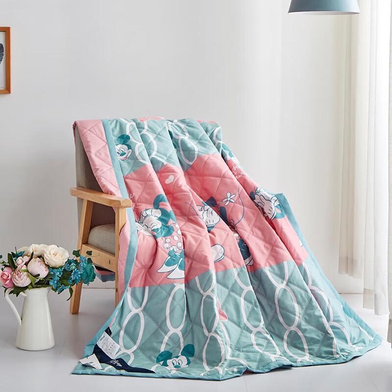 Disney Romantic Kiss 3-in-1 Multifunctional Comforter