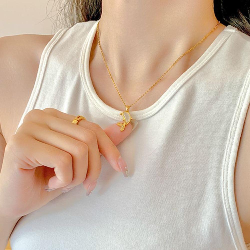 2026 Cute Dolphin Pendant Necklace - Gold Plated Zircon Tail Pearlescent Animal Collarbone Chain for Women Ocean Jewelry