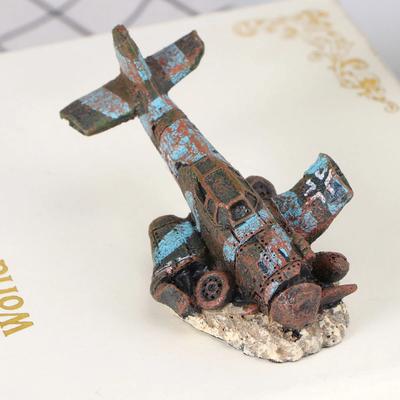 Mini Resin Craft Fish Tank Plane Artificial Plane Wreckage Decor Aquarium Landscape Ornament.