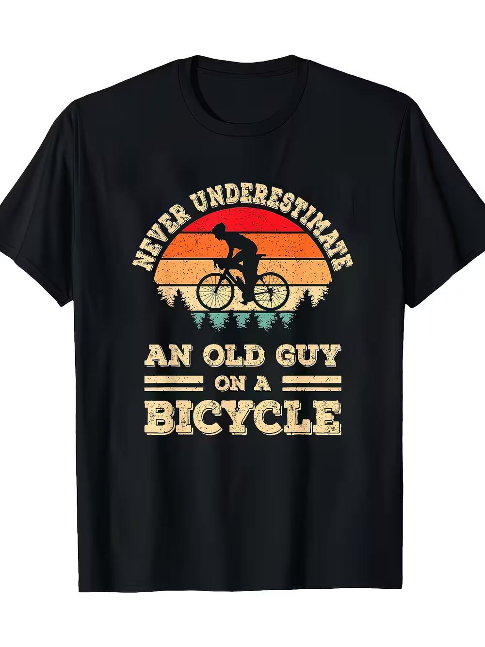 An Interesting  Never Underestimate an Old Man on a Bicycle  Graphic T-Shirt - Short-Sleeved M