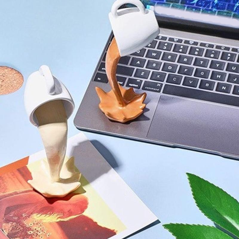 Floating Coffee Cup Sculpture Decors Mini Spilling Pouring Mugs Splash Pouring Coffee Mug Modern Home Decorations Gift