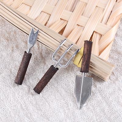 בובות וצעצועי פרווה – בתי בובות ואביזרים