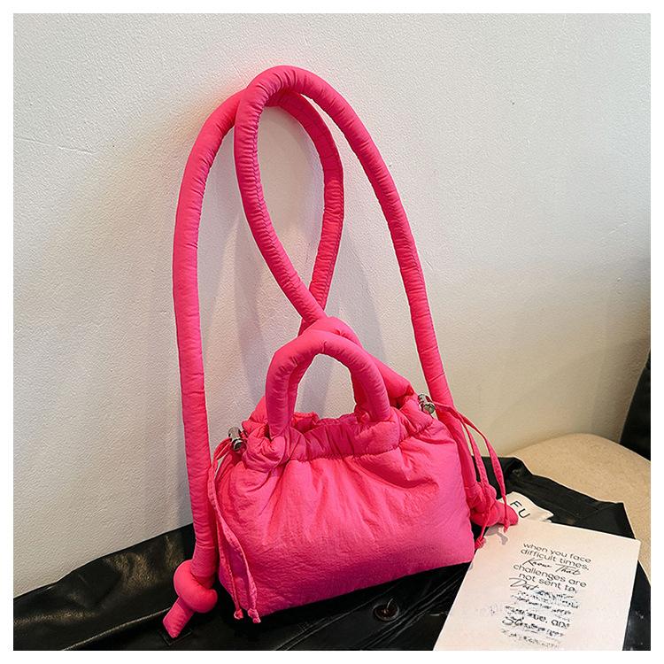 Damen Casual Einzelschultertasche Große Kapazität Nyl Rucksack Damen Daunenbaumwolle Winter Tragetasche Tragbare Make-up Handtasche