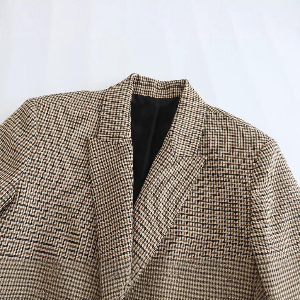 2024 Women's Winter Plaid Double-Breasted Suit Jacket & Straight Skirt - European & American Style