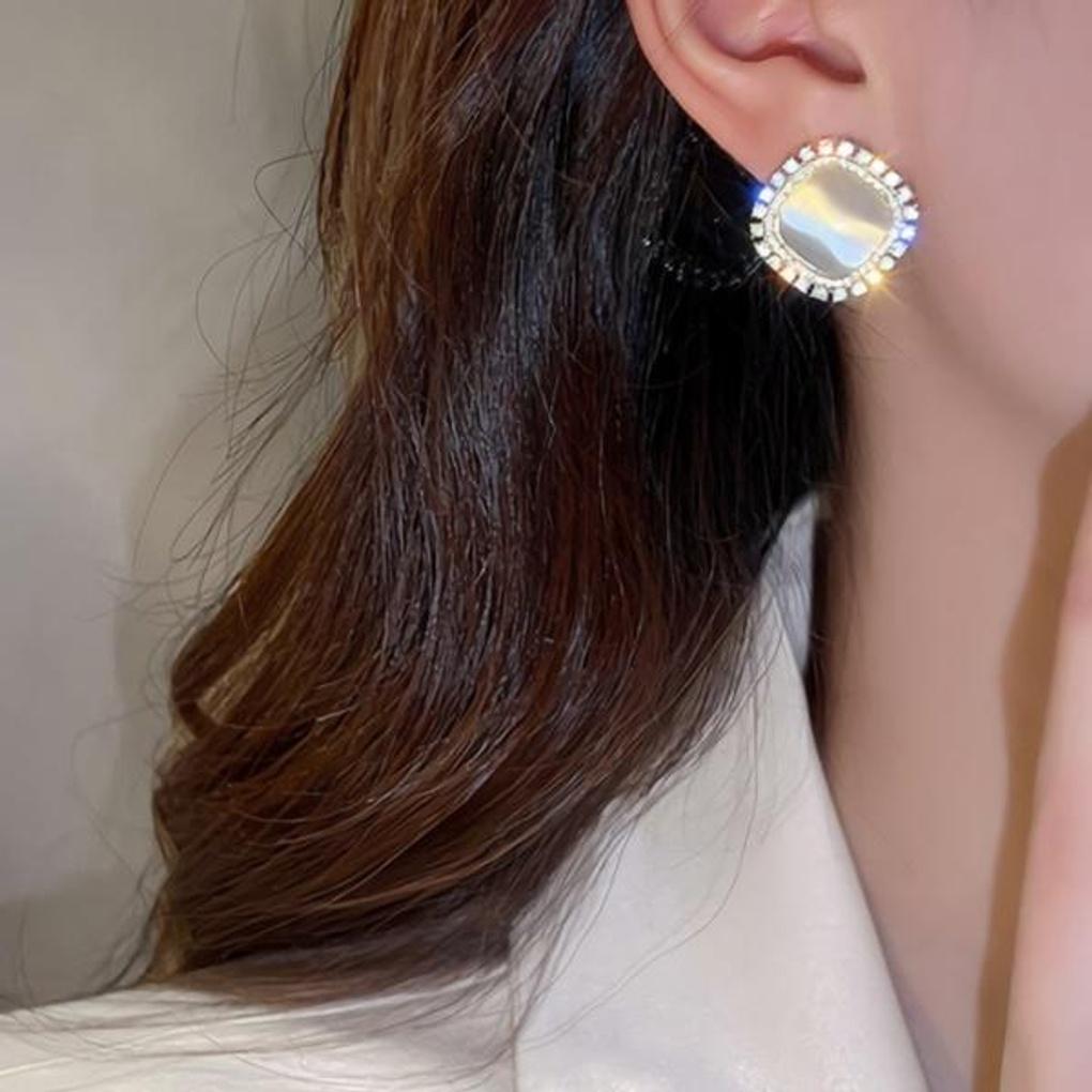 Damen Accessoires Retro Lange Stein Gold Ohrringe