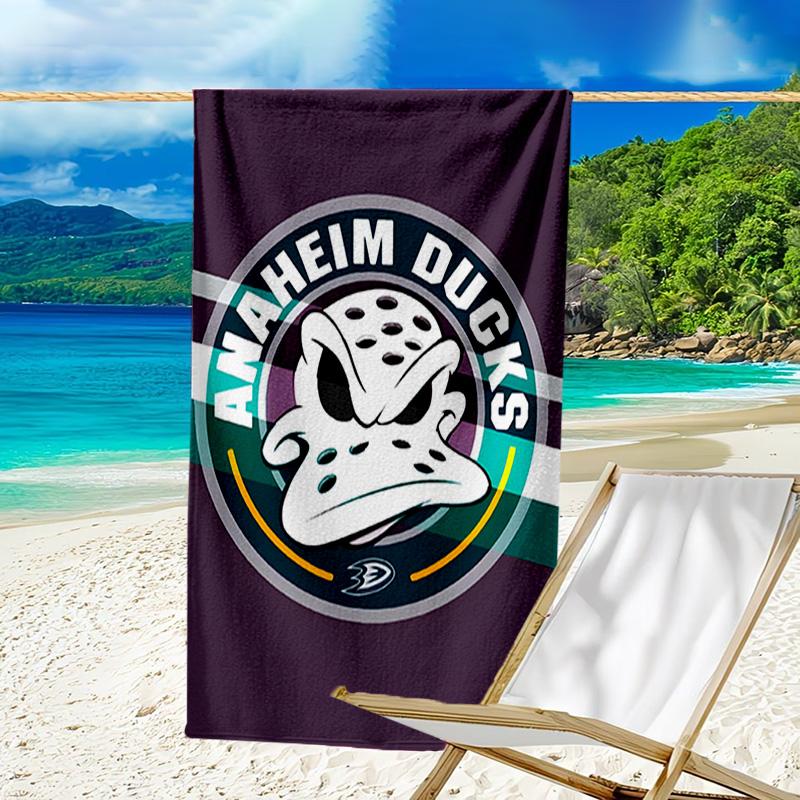 1pc Football Team (51) Beach Towel, Beach and Seaside Swimming Pool Equipment, Fashion Pattern, Rectangular, Travel Essentials