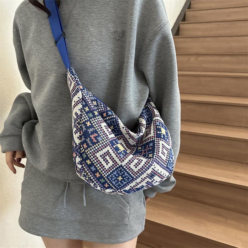 Fashionable 2023 Fall Trendy Shoulder Bag Chic Street Style Dumpling Bag In Canvas