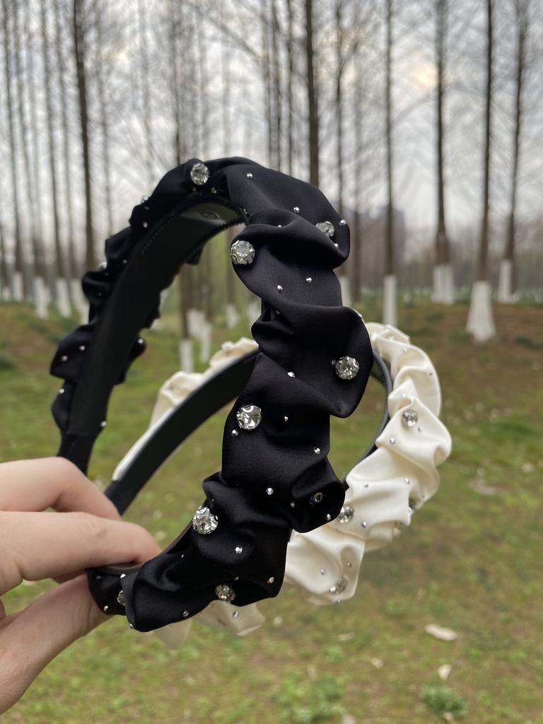 Women's Elegant Pleated Rhinestone Headband Satin Wide Edge Non-Slip Headband Women's Ins Hair Accessories