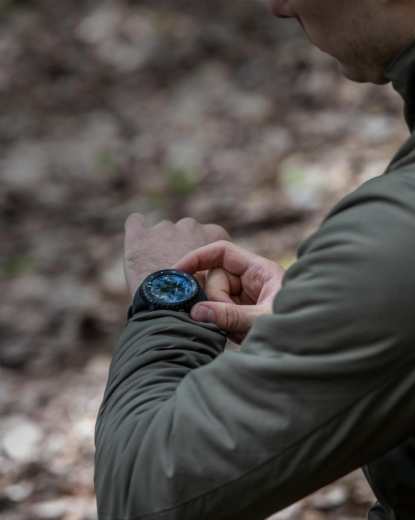 SUUNTO CORE Alle 3 ATM Wasser mit und Tiefe Japanisches Produkt mit SS014279010 Schwarz, Resistent, Kompass, Höhe, Druck, Tracking, [Offiziell