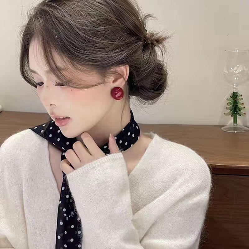 New Limited Earrings, Wine Stains, Cherry Red Pearl Stud Earrings, Women'S Light Luxury High-End Sense, Unique, Beautiful And Beautiful Earrings