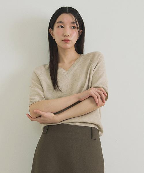 Lingseoul Merino Wool V-Neck Half Knit Top-Oatmeal
