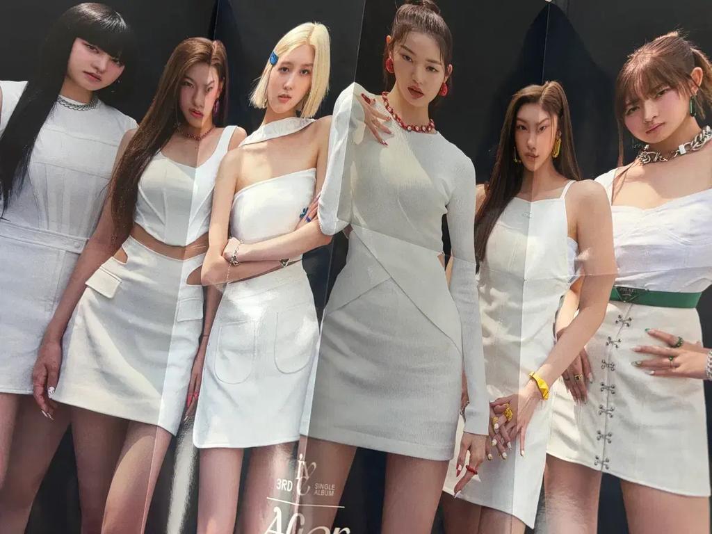 IVE Poka Album Bundle Used