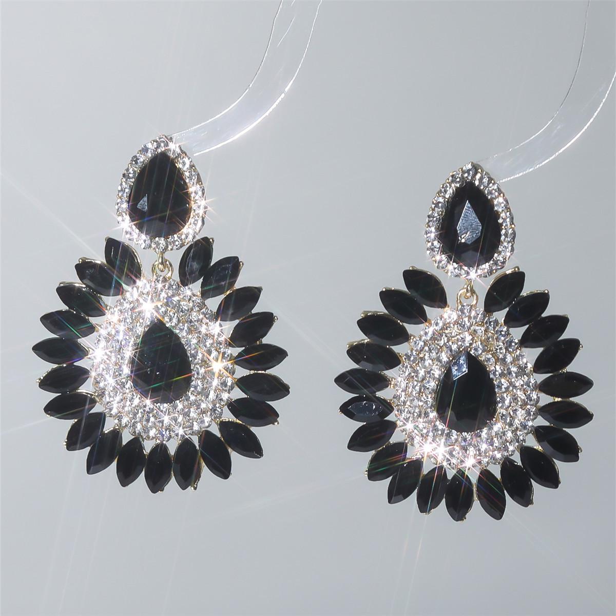 

«Женские серьги на Хэллоуин с преувеличенным дьявольским глазом и стразами»